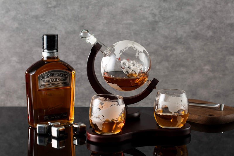 Verolux Whiskey Globe Decanter Set with 2 Glasses in Gift Box - Whiskey decanter for Liquor, Whiskey, Brandy, Gin, Rum, Tequila, Vodka, and Brandy - Home Bar Accessories for Men and Women - Image 4